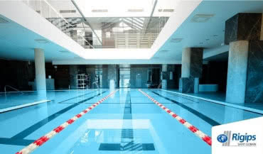 Systemy suchej zabudowy do pomieszczeń pływalni 